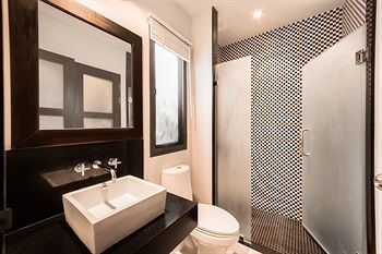 Onyx Villas By Tropiclook Rawai Exterior photo
